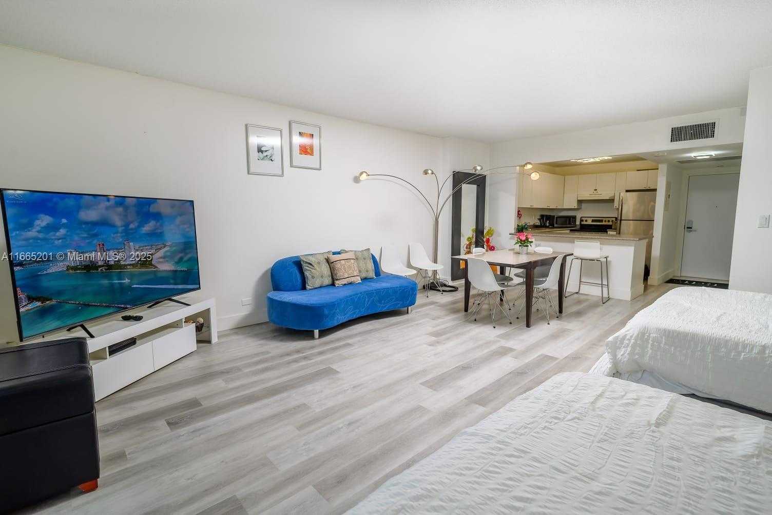 Small Image of 2301 COLLINS AV #429, Miami Beach Number 7