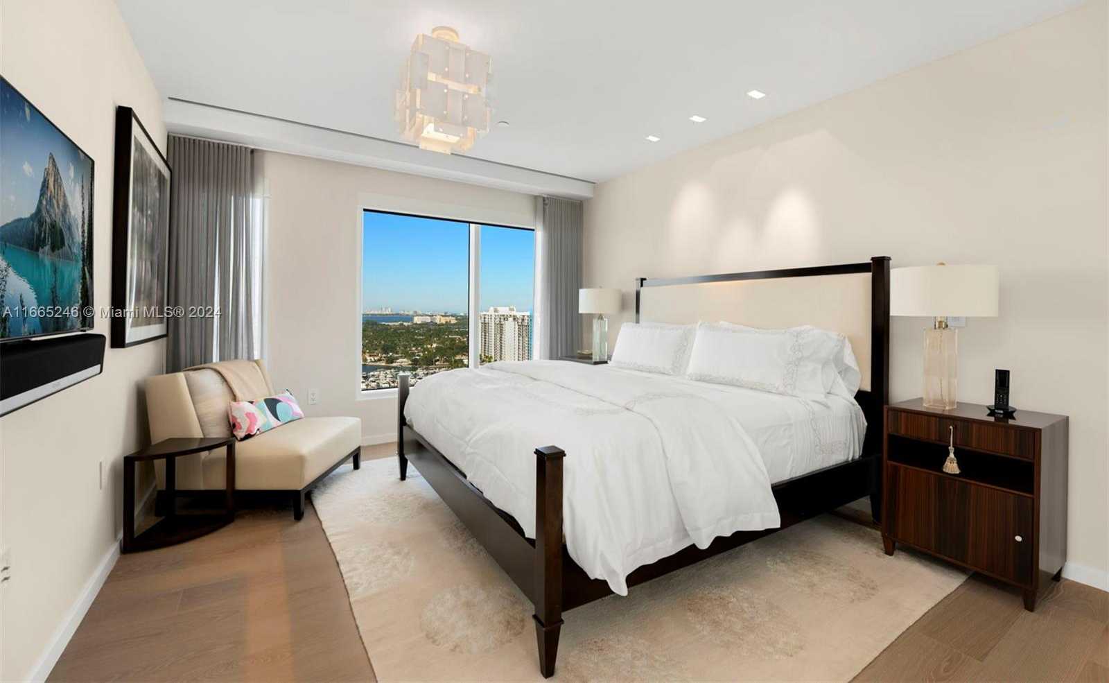 Small Image of 10 VENETIAN WAY #PH 2/3, Miami Beach Number 22