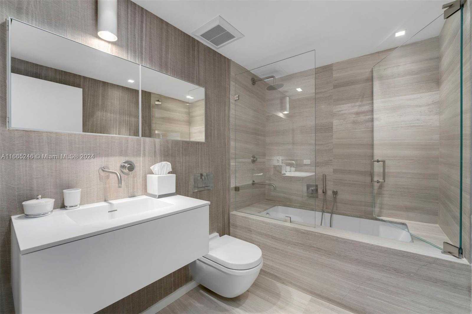 Small Image of 10 VENETIAN WAY #PH 2/3, Miami Beach Number 23