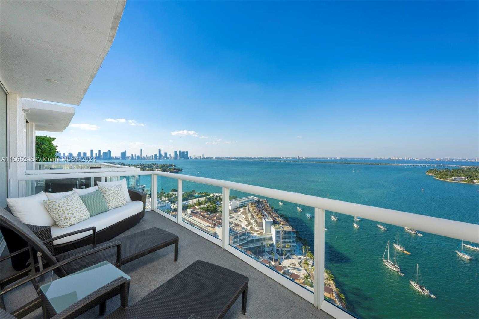 Small Image of 10 VENETIAN WAY #PH 2/3, Miami Beach Number 3