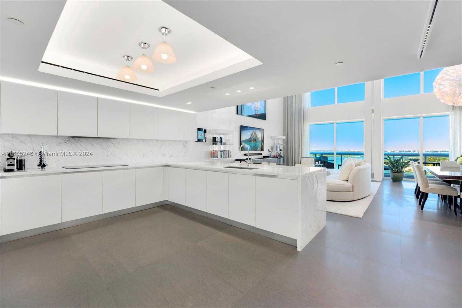 Small Image of 10 VENETIAN WAY #PH 2/3, Miami Beach Number 4