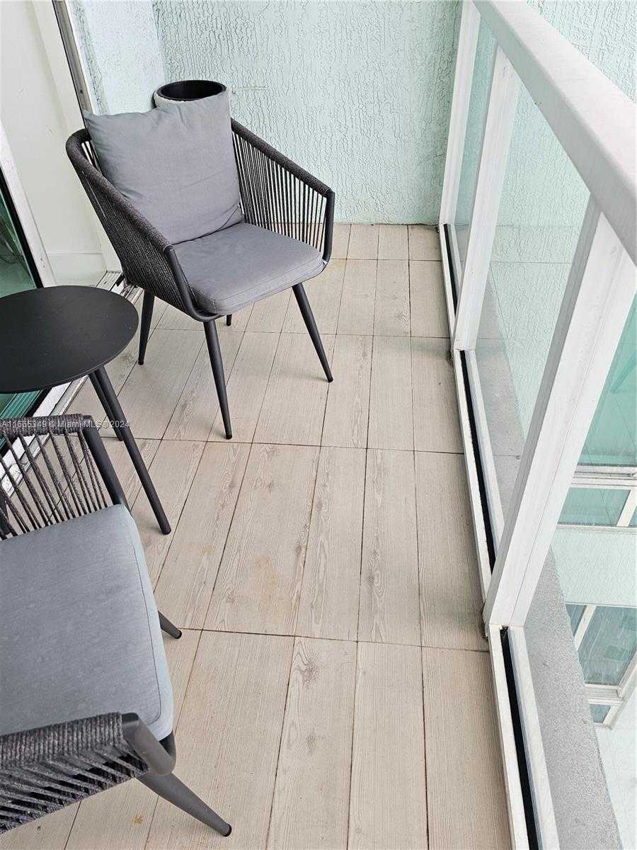 Small Image of 1900 NORTH BAYSHORE DR #1803, Miami Number 15