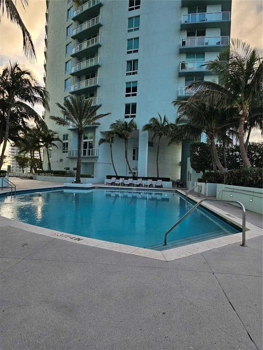 Small Image of 1900 NORTH BAYSHORE DR #1803, Miami Number 25