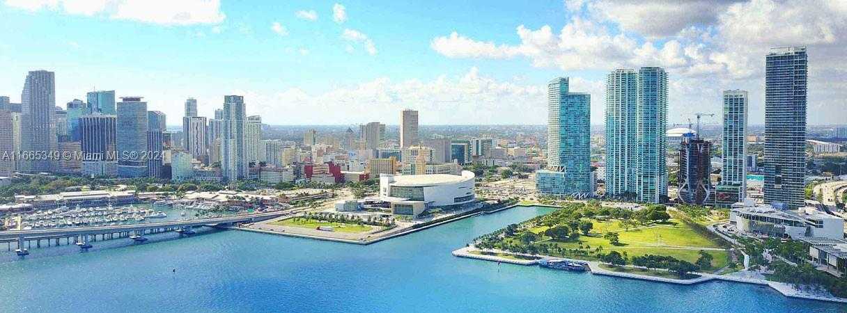 Small Image of 1900 NORTH BAYSHORE DR #1803, Miami Number 3