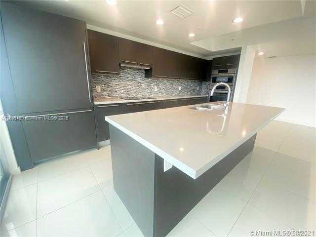 Small Image of 7751 NORTH WEST 107TH AVE #504, Doral Number 5