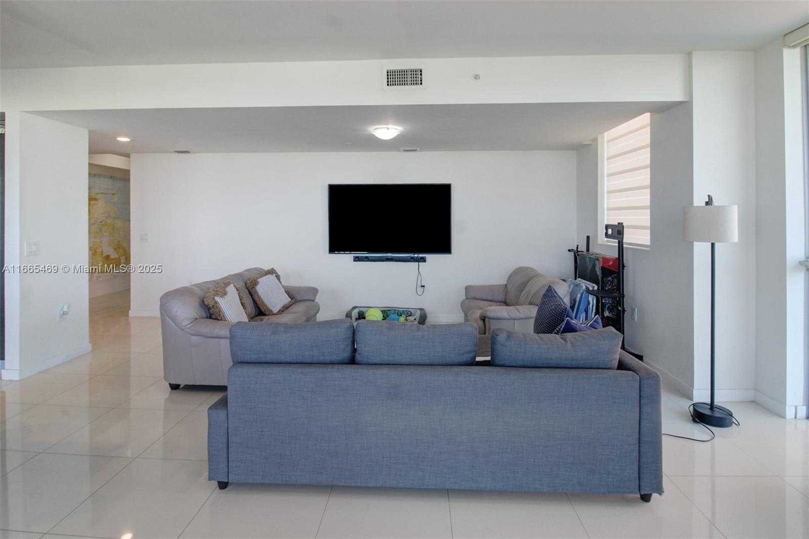 Small Image of 7751 NORTH WEST 107TH AVE #504, Doral Number 6