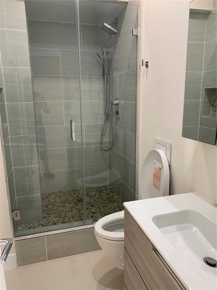 Small Image of 10185 COLLINS AVE #406, Bal Harbour Number 17