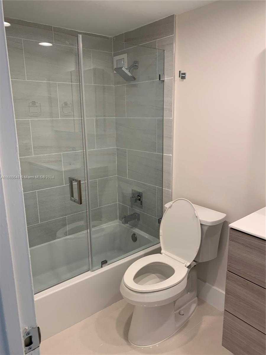 Small Image of 10185 COLLINS AVE #406, Bal Harbour Number 19
