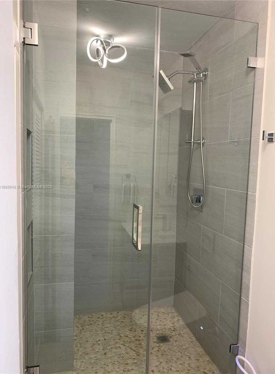 Small Image of 10185 COLLINS AVE #406, Bal Harbour Number 30