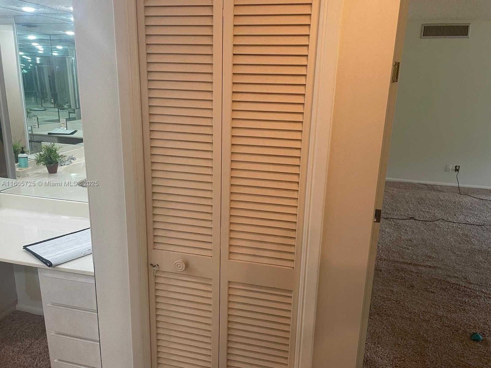 Small Image of 3520 OAKS WAY #208, Pompano Beach Number 23