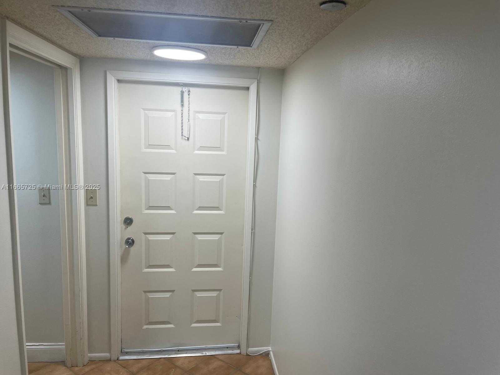 Small Image of 3520 OAKS WAY #208, Pompano Beach Number 26