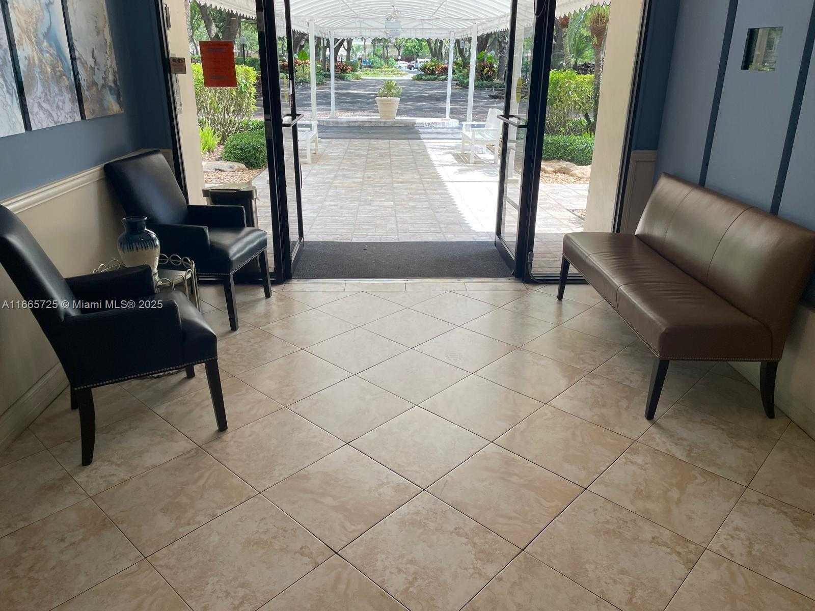 Small Image of 3520 OAKS WAY #208, Pompano Beach Number 35