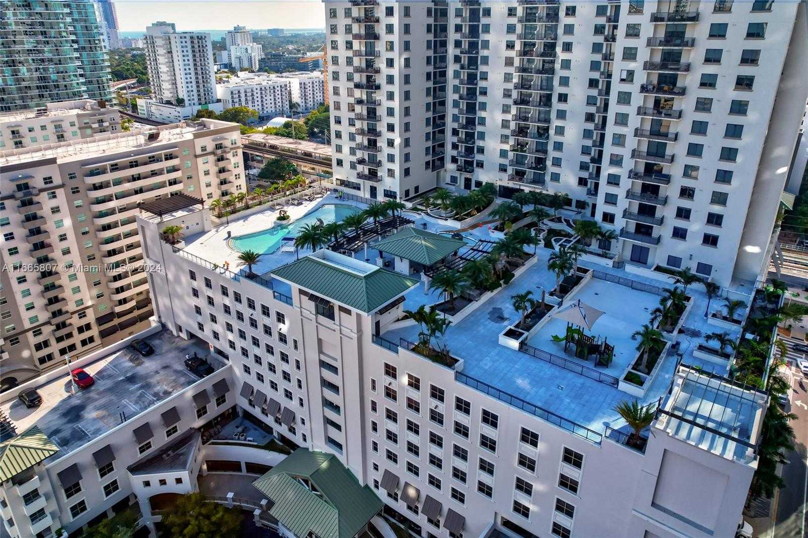 Small Image of 999 SOUTH WEST 1ST AVE #1807, Miami Number 37