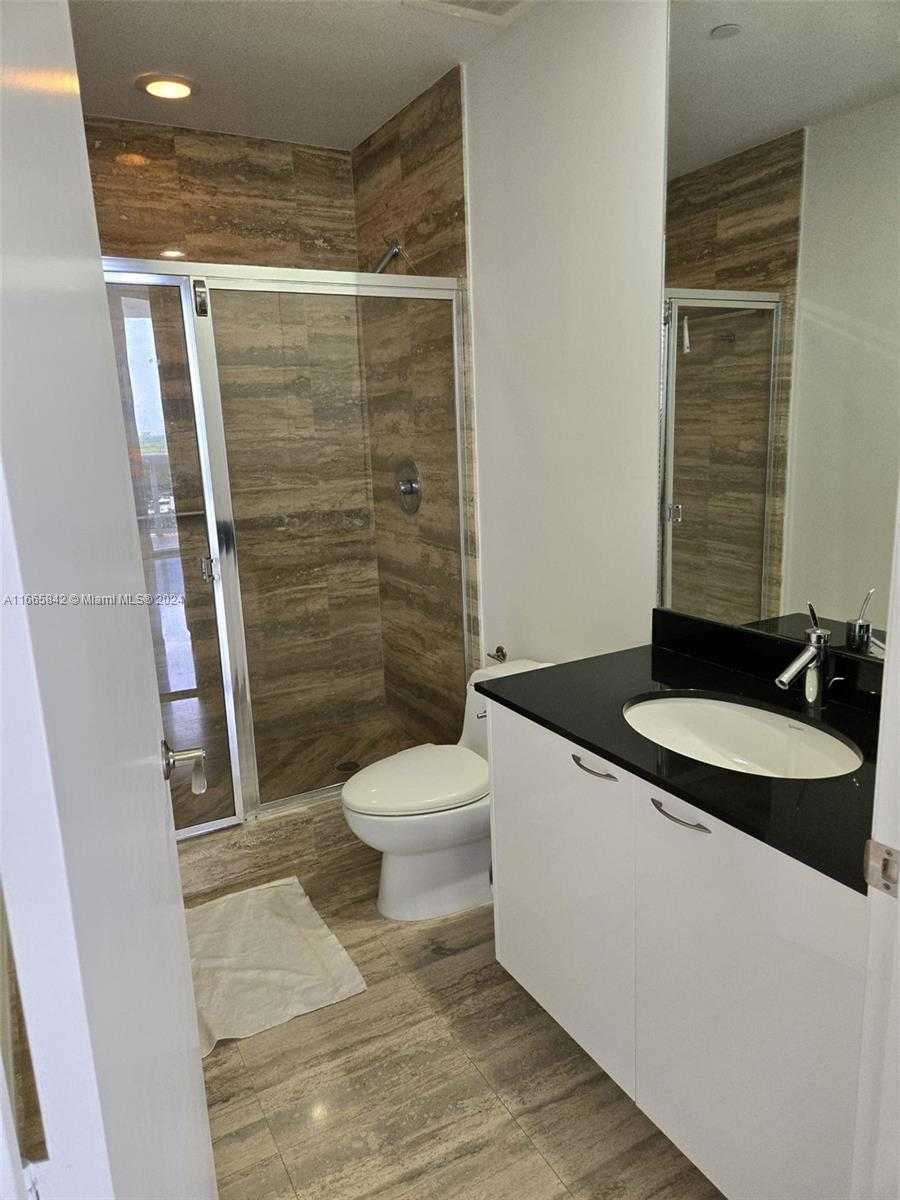 Small Image of 15811 COLLINS AVE #1505, Sunny Isles Beach Number 4