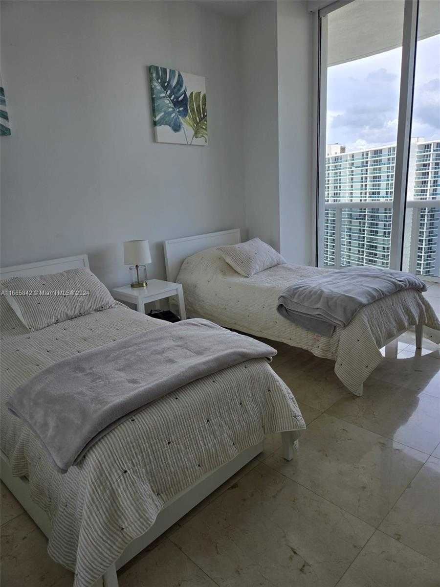 Small Image of 15811 COLLINS AVE #1505, Sunny Isles Beach Number 7