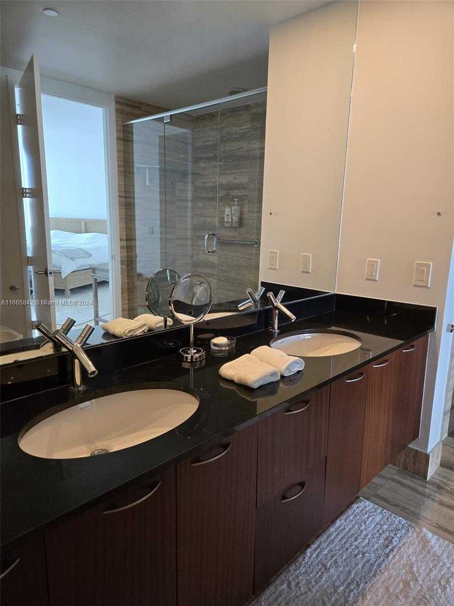 Small Image of 15811 COLLINS AVE #1505, Sunny Isles Beach Number 8