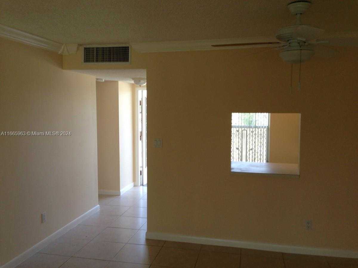 Small Image of 6001 NORTH WEST 61ST AVE #308, Tamarac Number 3