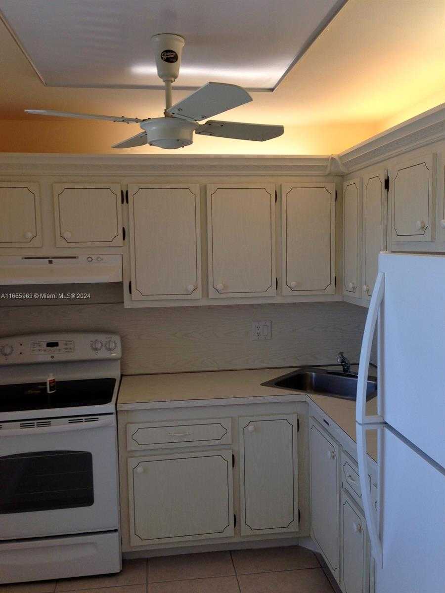 Small Image of 6001 NORTH WEST 61ST AVE #308, Tamarac Number 5