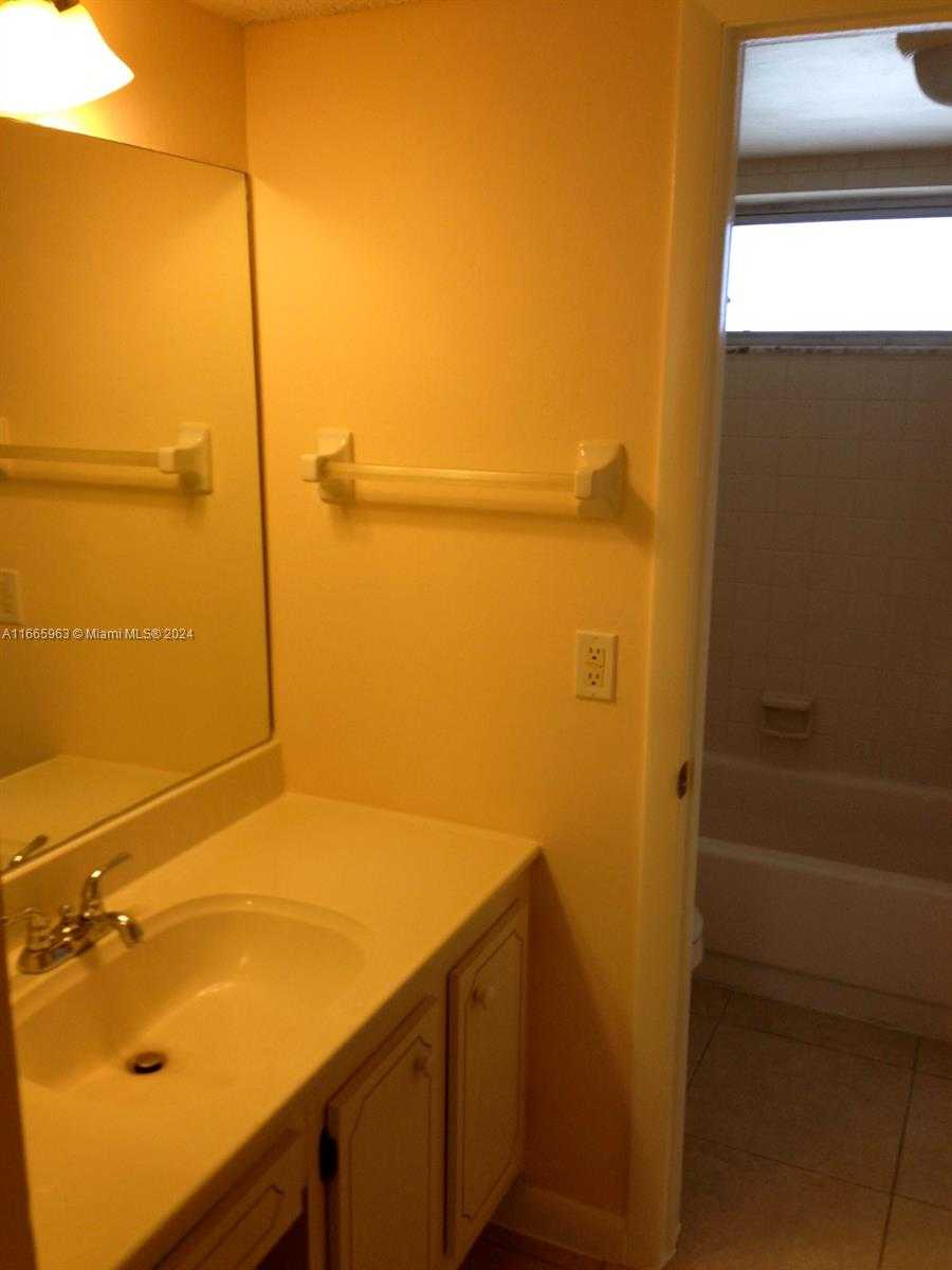 Small Image of 6001 NORTH WEST 61ST AVE #308, Tamarac Number 8