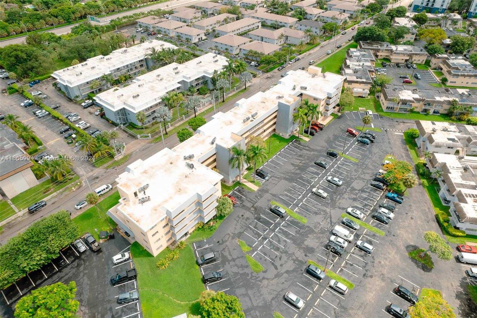 Small Image of 7410 SOUTH WEST 82ND ST #K302, Miami Number 26