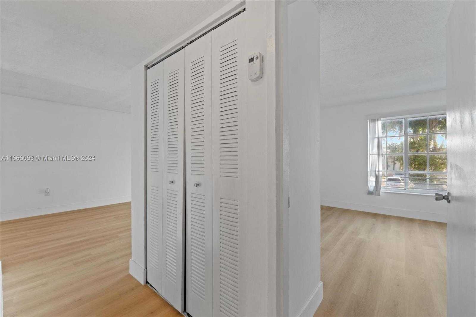 Small Image of 4804 NW 79th Ave, Doral, FL 33166, USA Number 14