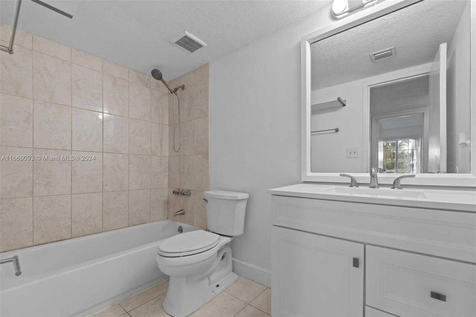 Small Image of 4804 NW 79th Ave, Doral, FL 33166, USA Number 18