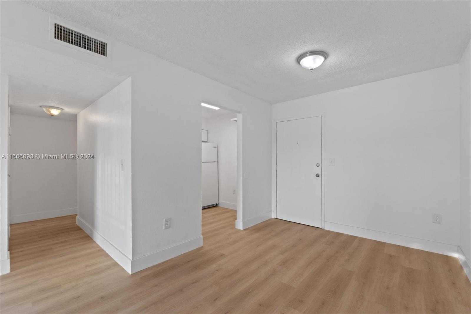 Small Image of 4804 NW 79th Ave, Doral, FL 33166, USA Number 6