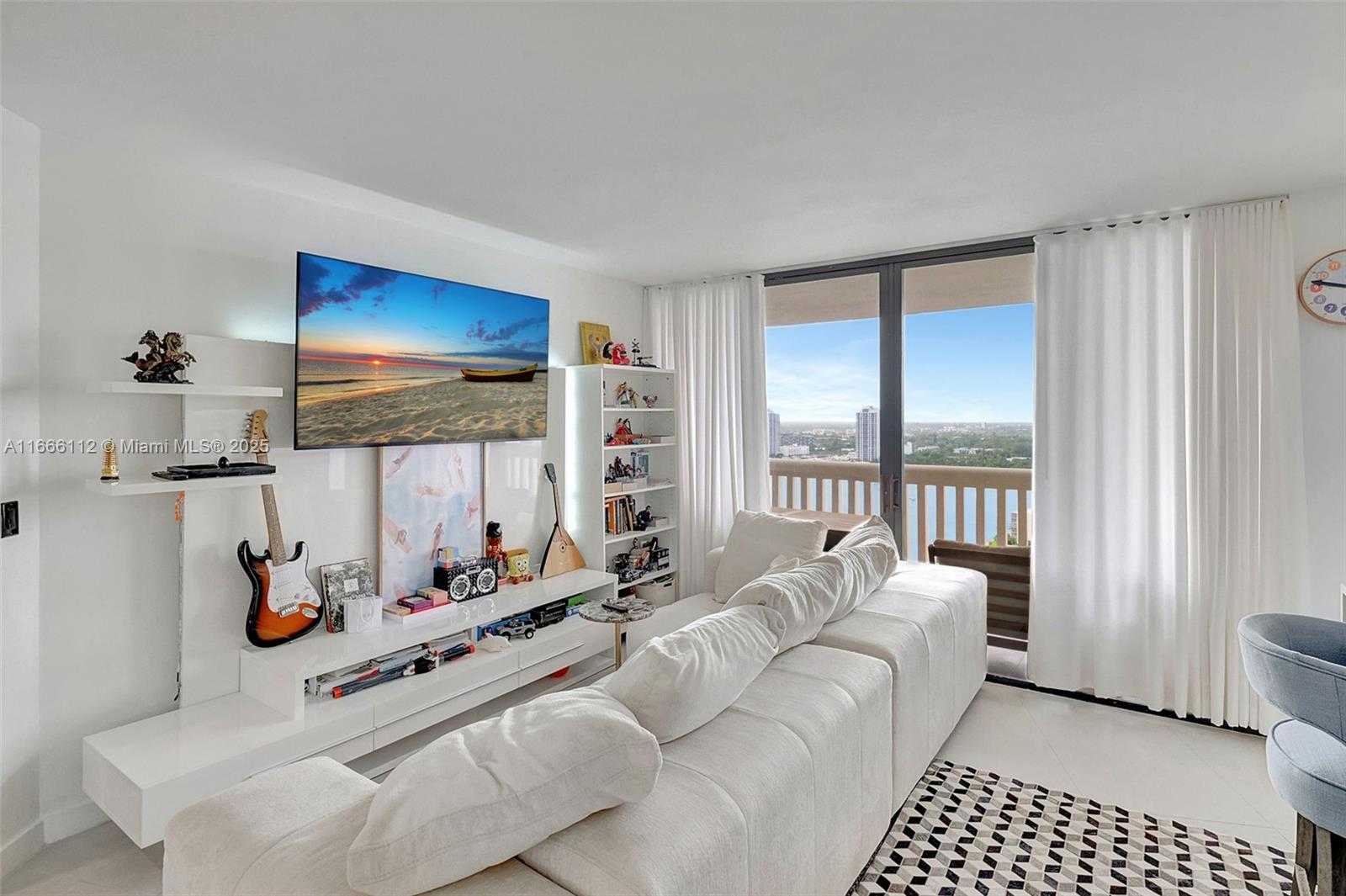 Small Image of 1000 ISLAND BLVD #2511, Aventura Number 11