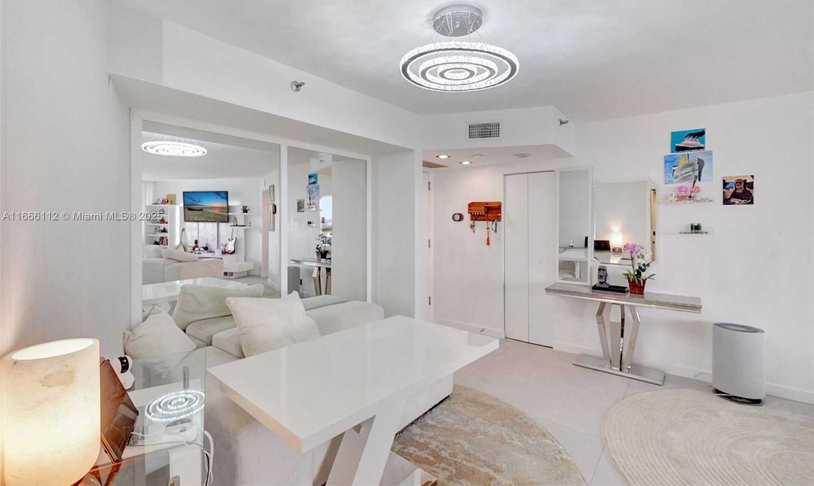 Small Image of 1000 ISLAND BLVD #2511, Aventura Number 15