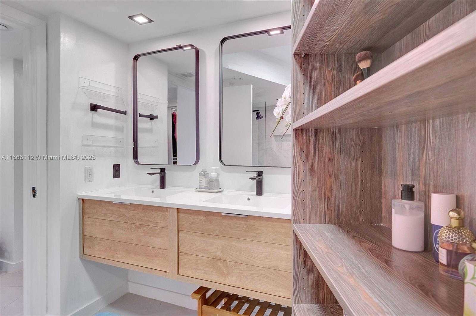 Small Image of 1000 ISLAND BLVD #2511, Aventura Number 21