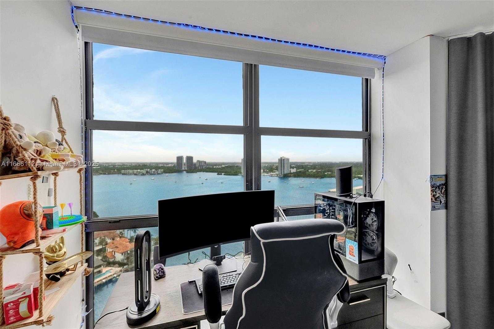 Small Image of 1000 ISLAND BLVD #2511, Aventura Number 28
