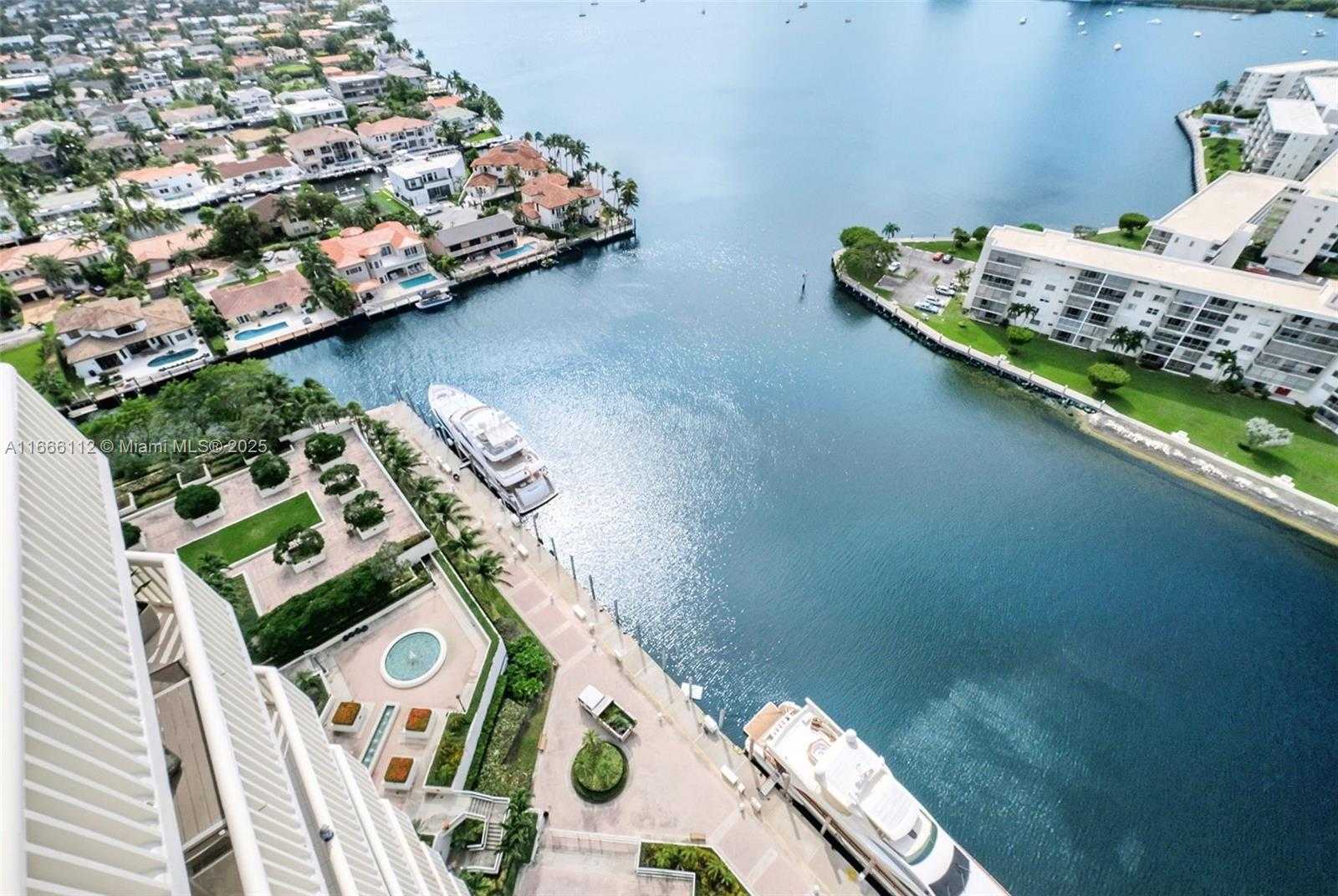 Small Image of 1000 ISLAND BLVD #2511, Aventura Number 3