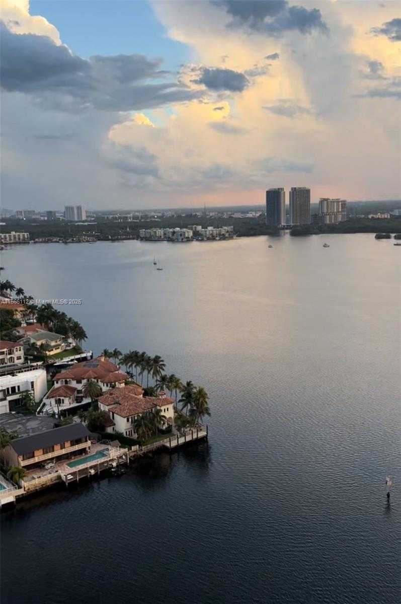 Small Image of 1000 ISLAND BLVD #2511, Aventura Number 34