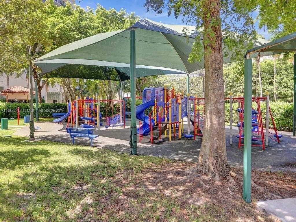 Small Image of 1000 ISLAND BLVD #2511, Aventura Number 47