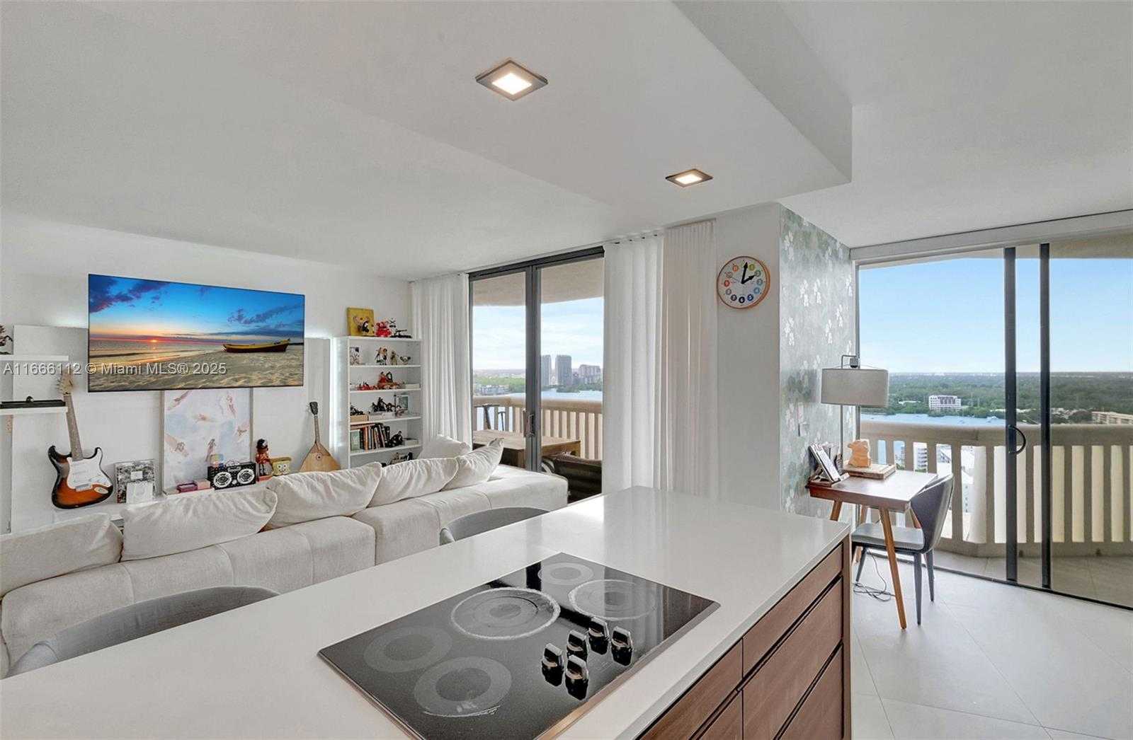 Small Image of 1000 ISLAND BLVD #2511, Aventura Number 7
