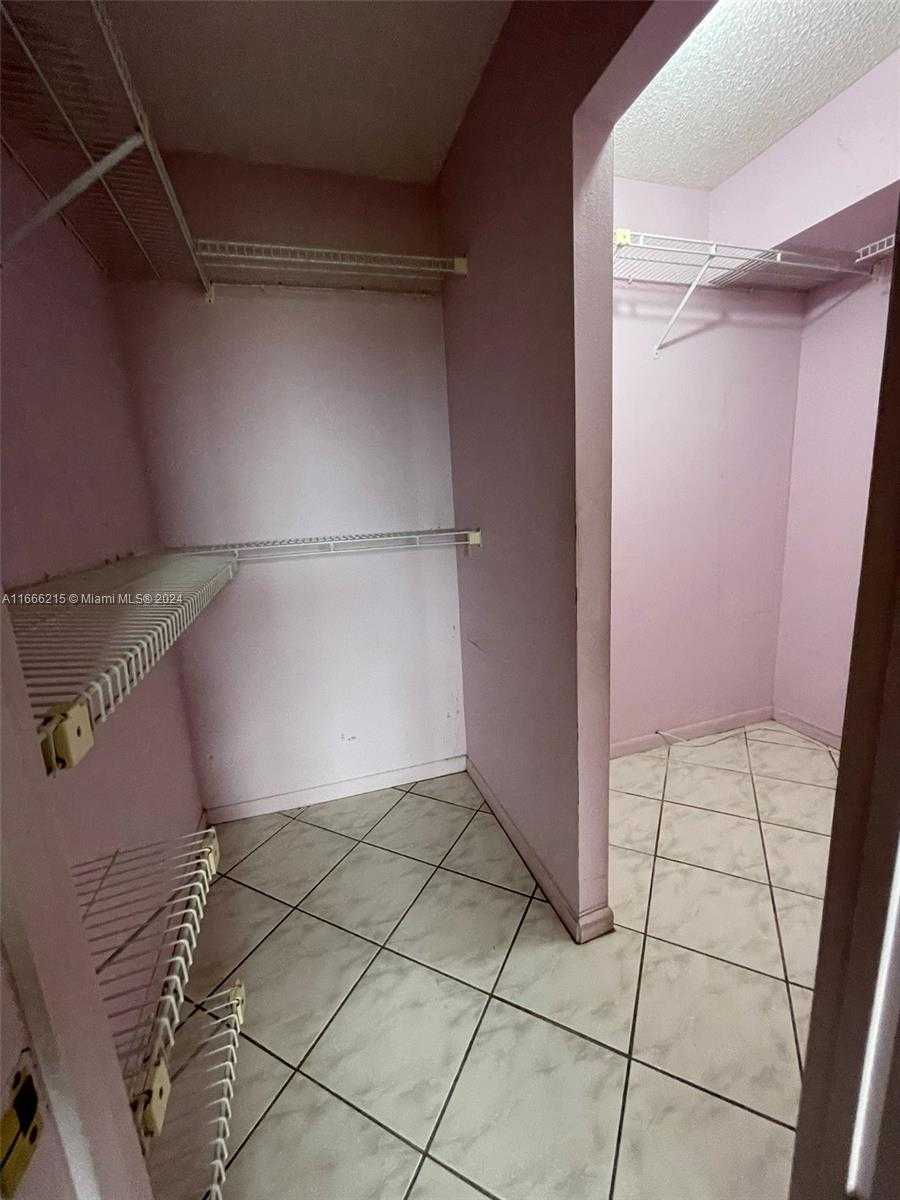 Imagen de Pequeño Objeto