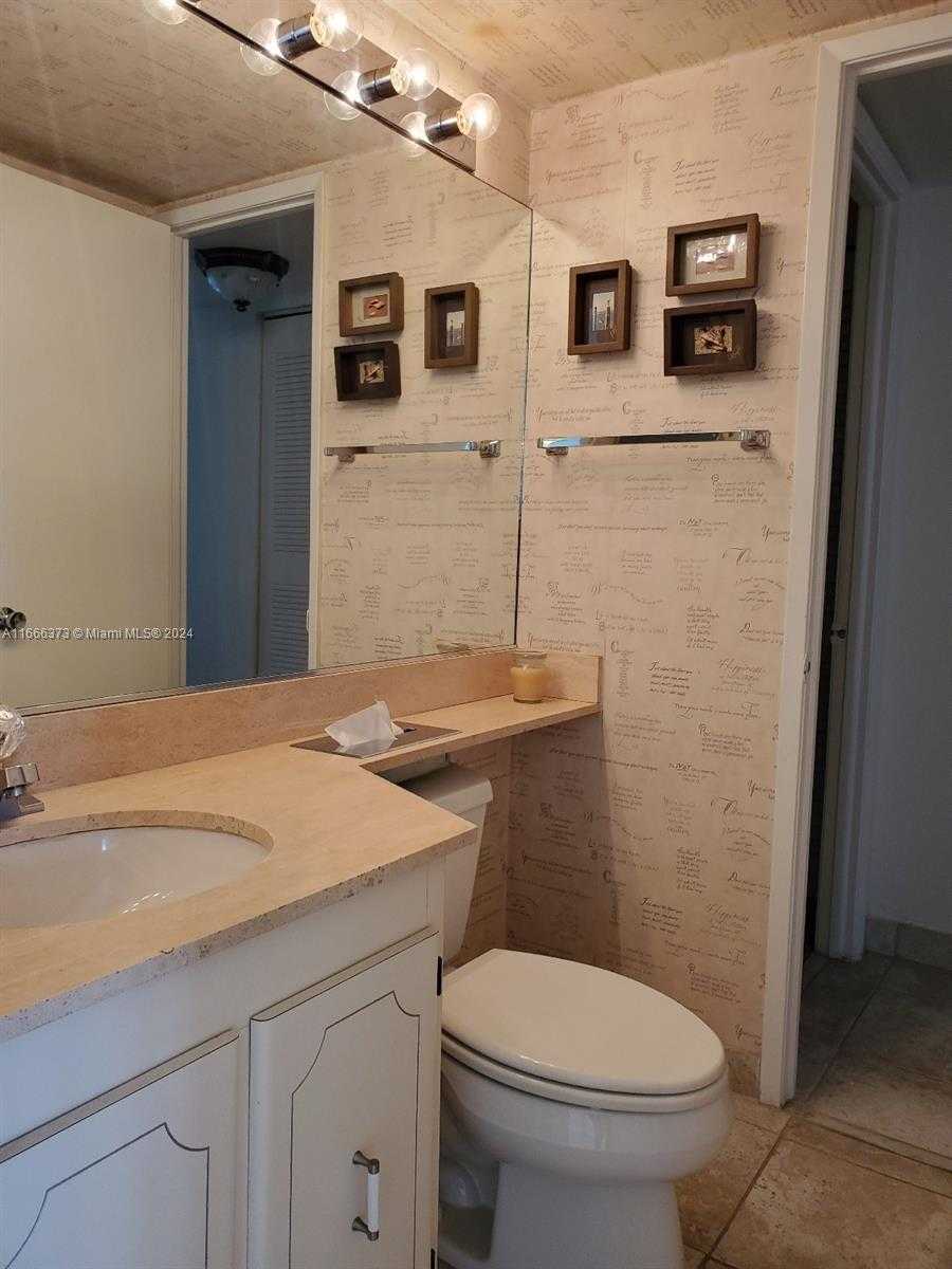 Small Image of 600 NORTH EAST 36TH ST #1109, Miami Number 11