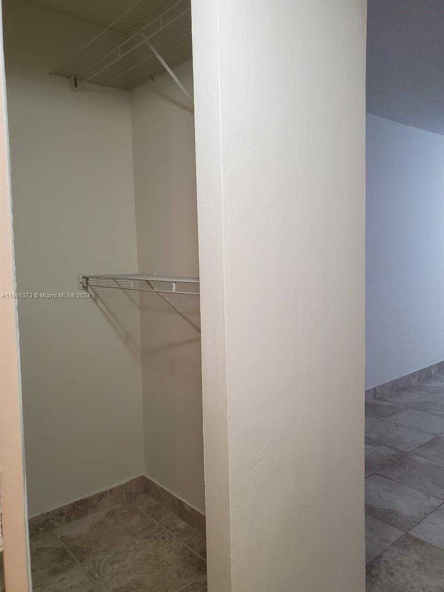 Small Image of 600 NORTH EAST 36TH ST #1109, Miami Number 14