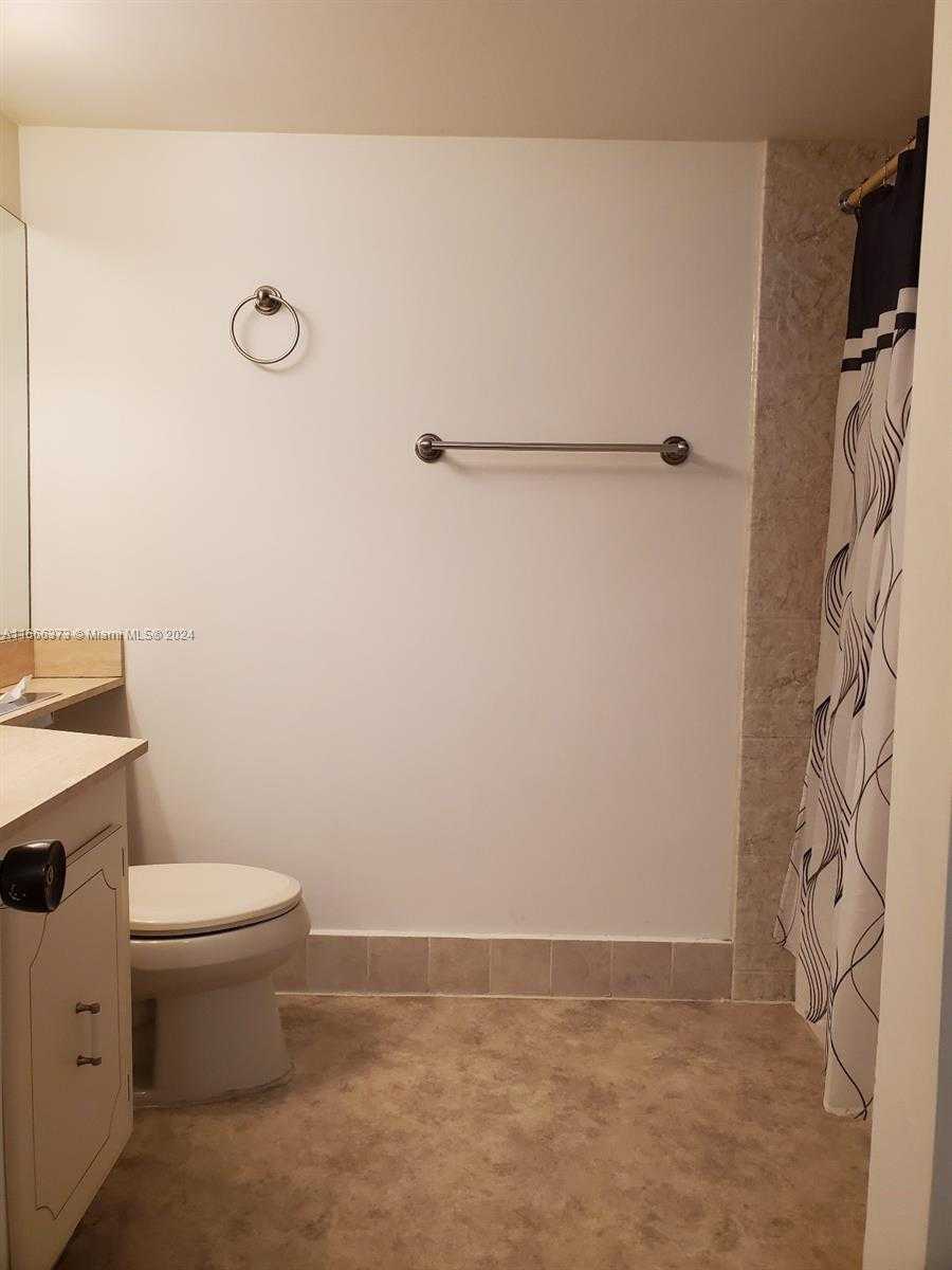 Small Image of 600 NORTH EAST 36TH ST #1109, Miami Number 16