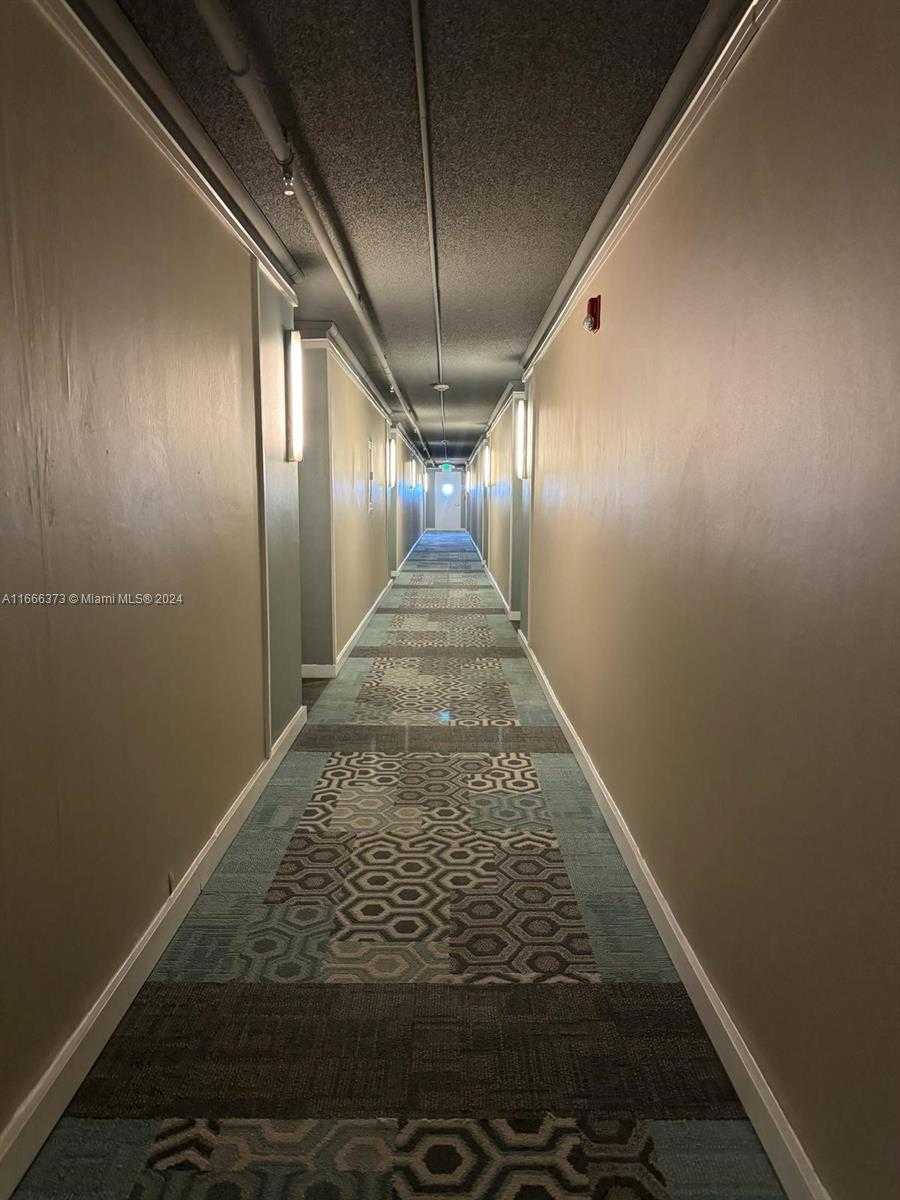 Small Image of 600 NORTH EAST 36TH ST #1109, Miami Number 19