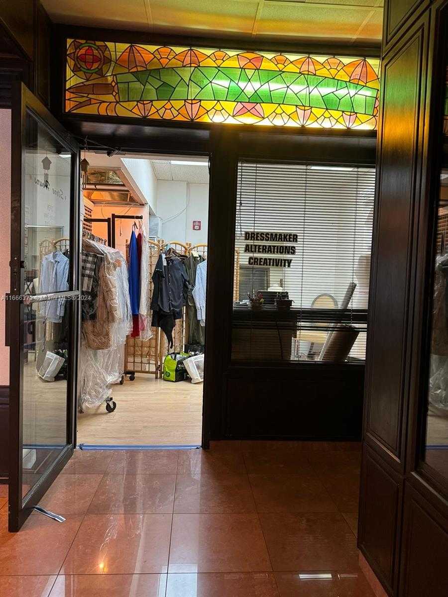Small Image of 600 NORTH EAST 36TH ST #1109, Miami Number 35
