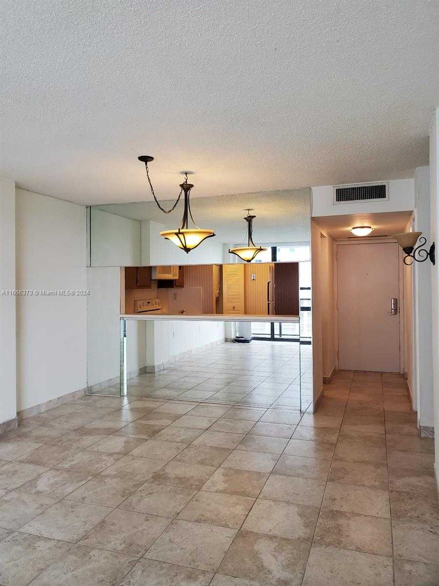 Small Image of 600 NORTH EAST 36TH ST #1109, Miami Number 5