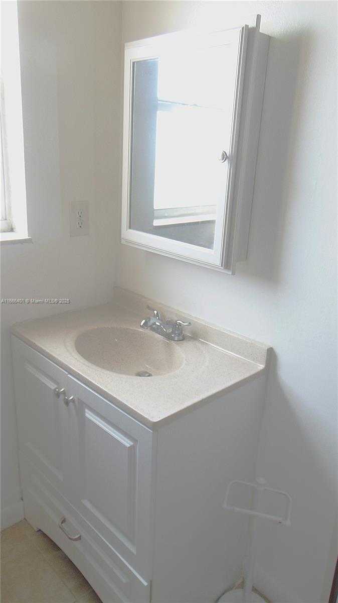 Small Image of 1800 SOUTH WEST 81ST AVE #1403, North Lauderdale Number 11