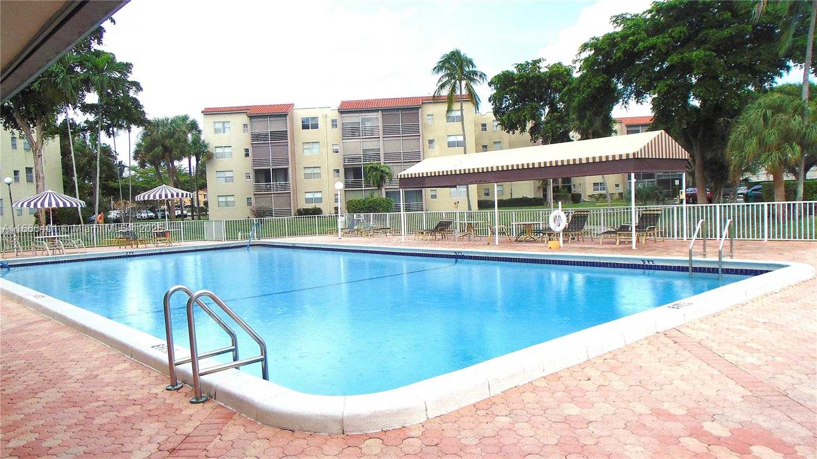 Small Image of 1800 SOUTH WEST 81ST AVE #1403, North Lauderdale Number 4