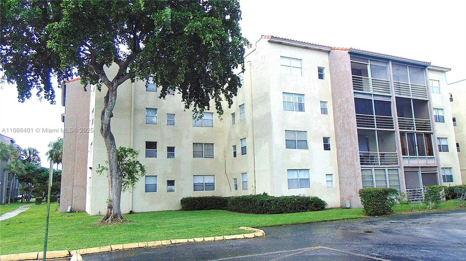 Small Image of 1800 SOUTH WEST 81ST AVE #1403, North Lauderdale Number 6