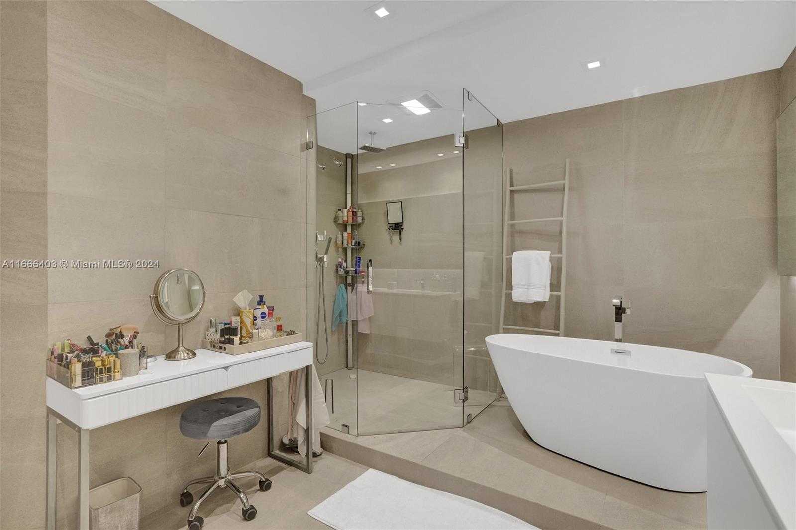Small Image of 2711 SOUTH OCEAN DR #2102, Hollywood Number 25
