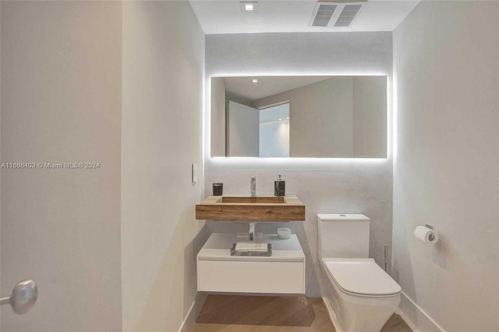 Small Image of 2711 SOUTH OCEAN DR #2102, Hollywood Number 37