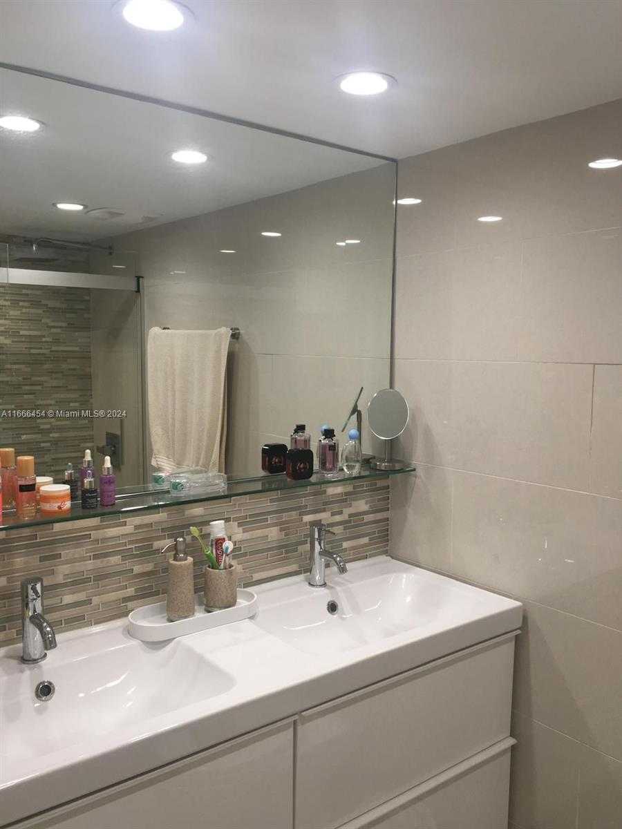 Small Image of 1865 79th Street Causeway, North Bay Village, FL 33141, USA Number 12