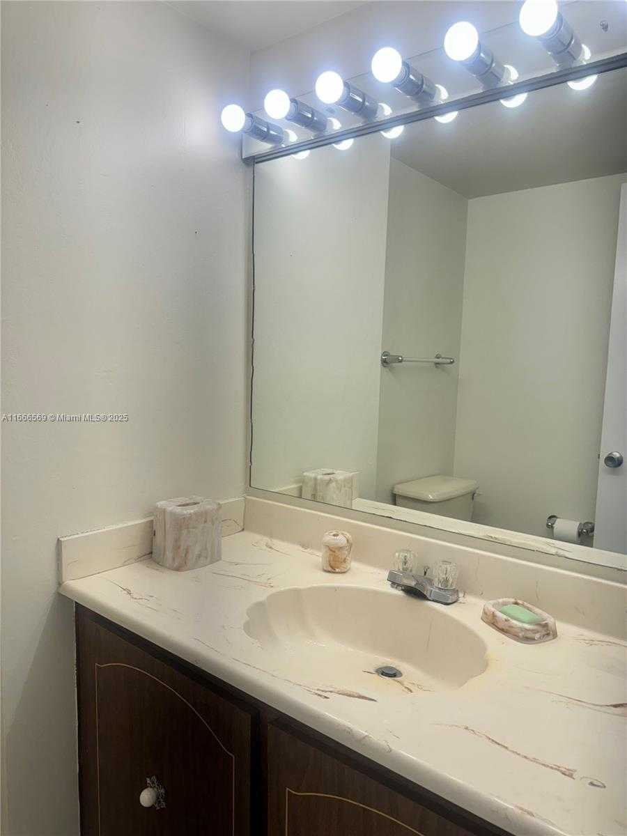 Small Image of 3600 NORTH EAST 170 ST #D-303, North Miami Beach Number 12