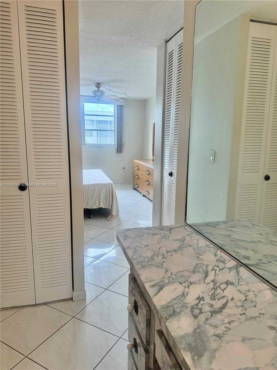 Small Image of 3600 NORTH EAST 170 ST #D-303, North Miami Beach Number 16